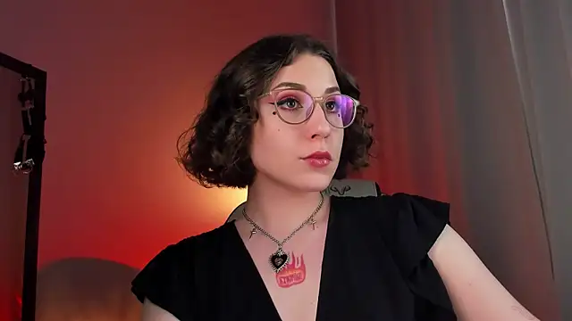 Eva Moss  online show from March 2025 10:38:01 AM