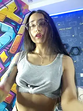 Snapshot of LittleX_Angel chatting on March 2025 06:48:02 AM LittleX Angel online show from March 2025 06:48:02 AM