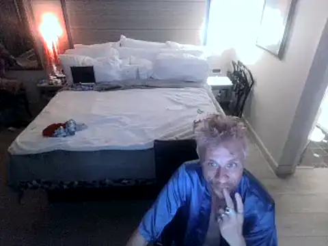 AQuickPhyx online show from February 2025 11:19:02 AM