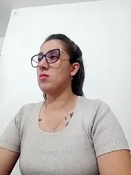 CHARLOTTE 1711 online show from February 2025 11:05:01 PM