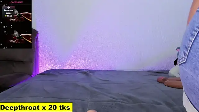 aurora-deepthroat online show from March 2026 11:52:01 PM