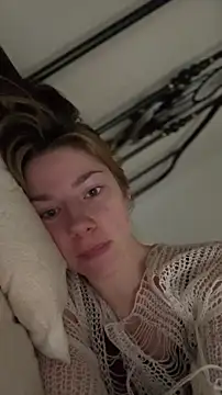 Mary Leaf online show from November 2025 09:18:02 AM