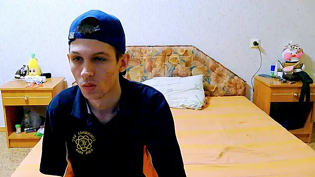 Lester Broo online show from March 2025 05:03:02 PM