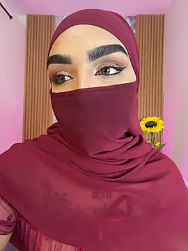 Snapshot of Maissa_Alabi chatting on July 2026 07:32:01 PM Maissa Alabi online show from July 2026 07:32:01 PM
