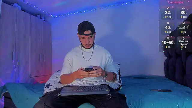 austinoficial online show from November 2025 09:29:02 PM