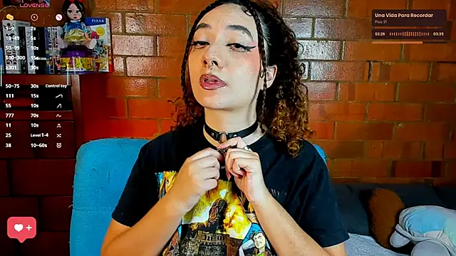 Annycolin  online show from October 2025 10:40:02 PM