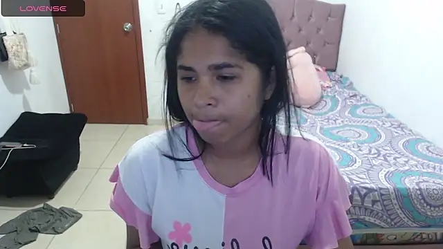 Snapshot of july-feria chatting on February 2025 10:39:01 PM july-feria online show from February 2025 10:39:01 PM