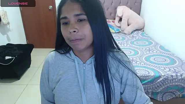 Snapshot of july-feria chatting on February 2025 08:19:02 PM july-feria online show from February 2025 08:19:02 PM