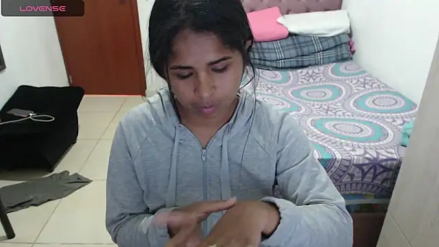 Snapshot of july-feria chatting on March 2025 09:00:02 PM july-feria online show from March 2025 09:00:02 PM