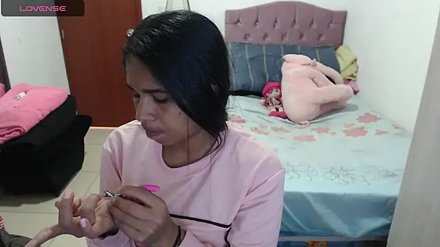 Snapshot of july-feria chatting on September 2025 05:34:02 PM july-feria online show from September 2025 05:34:02 PM