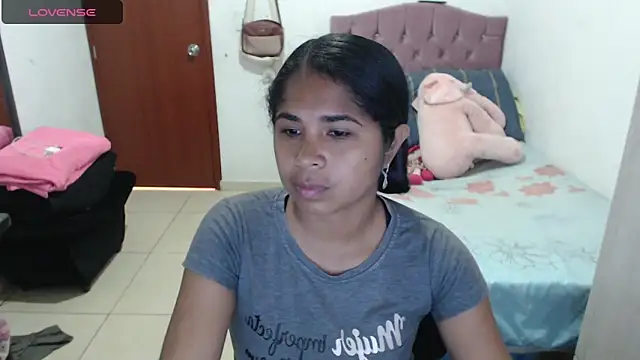 Snapshot of july-feria chatting on September 2025 05:35:01 PM july-feria online show from September 2025 05:35:01 PM