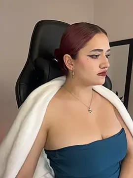 Snapshot of raven__white1 chatting on January 2025 12:13:01 AM raven white1 online show from January 2025 12:13:01 AM