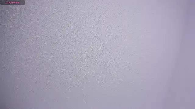 Snapshot of raven__white1 chatting on February 2025 01:43:02 AM raven white1 online show from February 2025 01:43:02 AM