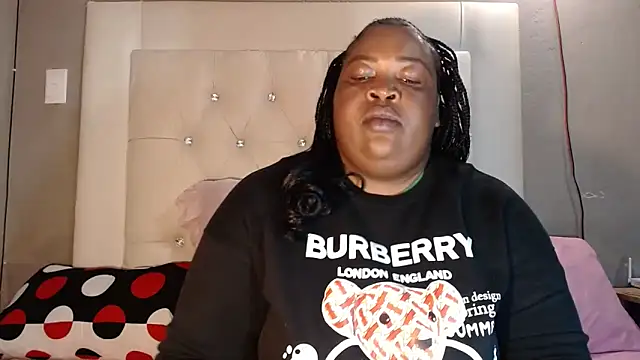 omalicha98 online show from April 2026 06:38:01 AM