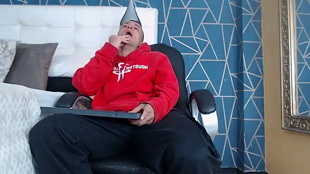 BrandonColee online show from March 2025 12:11:01 PM