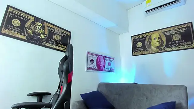 BrigitteRoy  online show from February 2025 07:16:01 PM