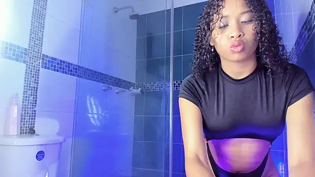 BrigitteRoy  online show from February 2025 07:10:02 PM