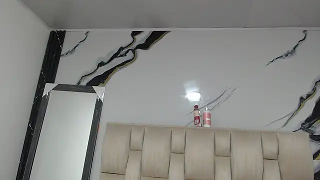 esmeralda-bk online show from November 2025 09:50:01 PM