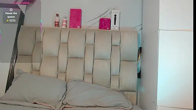 esmeralda-bk online show from December 2025 10:52:01 PM