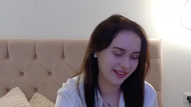 Lilliana Moon online show from January 2025 04:30:02 PM