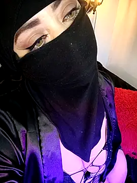 zahra Jalid online show from March 2025 12:33:02 AM