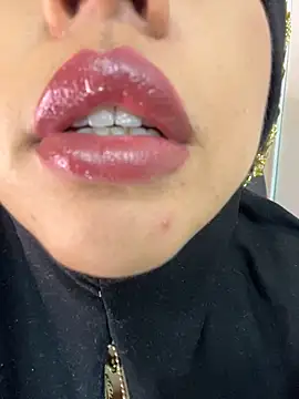 zahra Jalid online show from February 2026 11:03:02 PM