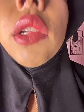 zahra Jalid online show from March 2026 12:57:02 PM