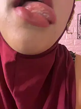 zahra Jalid online show from April 2026 11:35:01 PM