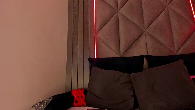 SabrinaSpell  online show from February 2025 11:55:01 AM