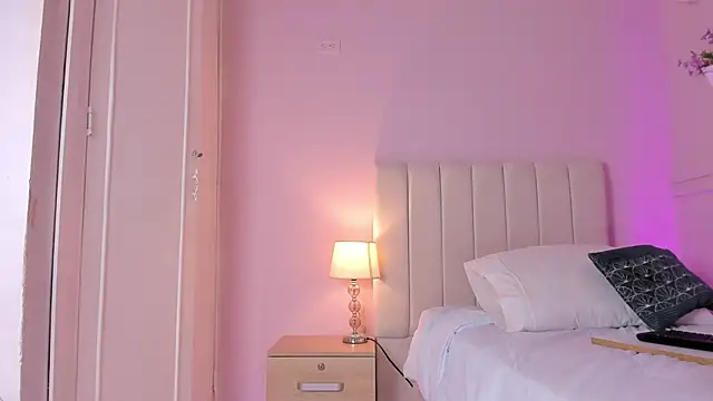 Snapshot of _isabela_x chatting on January 2025 09:41:01 PM isabela x online show from January 2025 09:41:01 PM