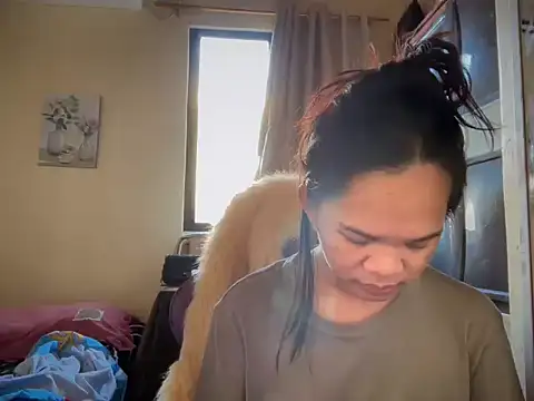 Snapshot of SophiaCourthaway chatting on June 2026 08:18:02 AM SophiaCourthaway online show from June 2026 08:18:02 AM