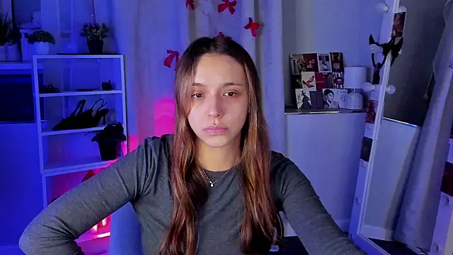 Snapshot of Sahara_Shields chatting on September 2025 10:04:02 AM Sahara Shields online show from September 2025 10:04:02 AM