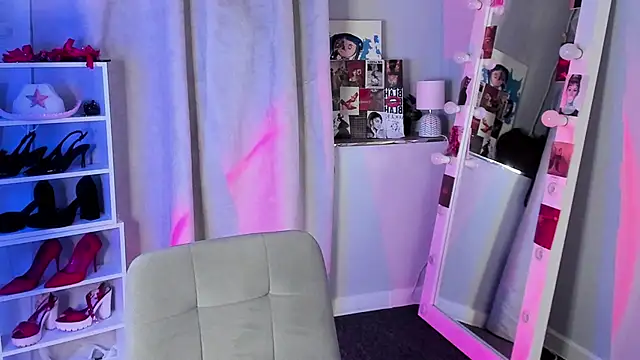 Snapshot of Sahara_Shields chatting on February 2026 09:24:02 AM Sahara Shields online show from February 2026 09:24:02 AM