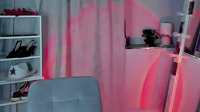 Snapshot of Sahara_Shields chatting on May 2026 11:09:02 AM Sahara Shields online show from May 2026 11:09:02 AM