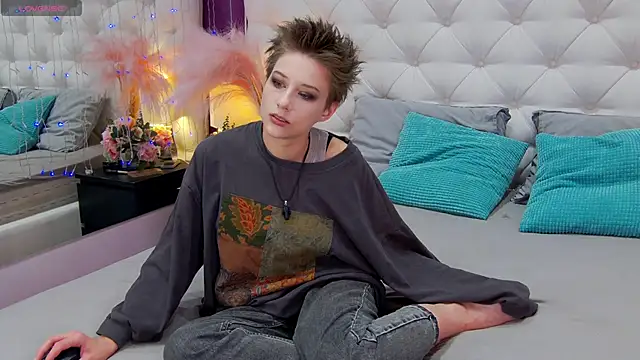 via mayer  online show from February 2025 03:30:02 AM