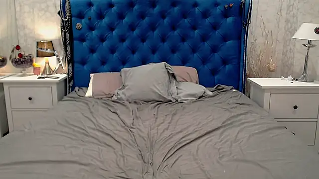 via mayer  online show from January 2026 12:14:02 AM