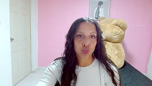 DULCE1609 online show from February 2025 10:40:01 PM