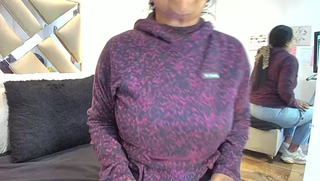 raquell moore online show from March 2026 12:00:01 PM