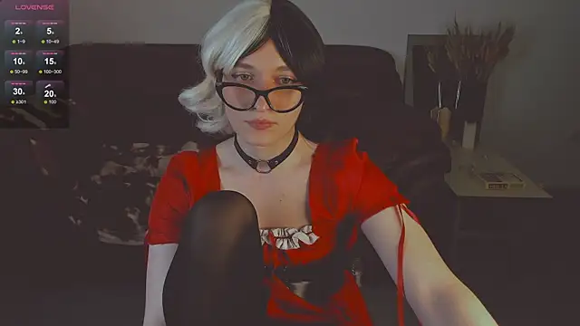 foxy jpg online show from March 2025 11:24:02 PM