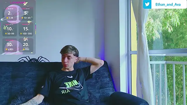 ethan and ava online show from October 2025 12:38:01 PM