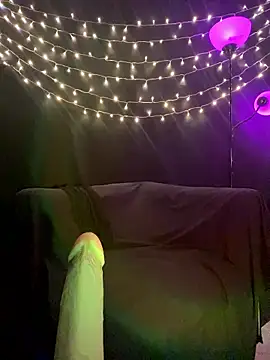 Snapshot of xoxoHotCoCo chatting on January 2026 12:09:02 PM xoxoHotCoCo online show from January 2026 12:09:02 PM