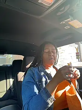 xoxoHotCoCo online show from April 2026 01:27:02 PM