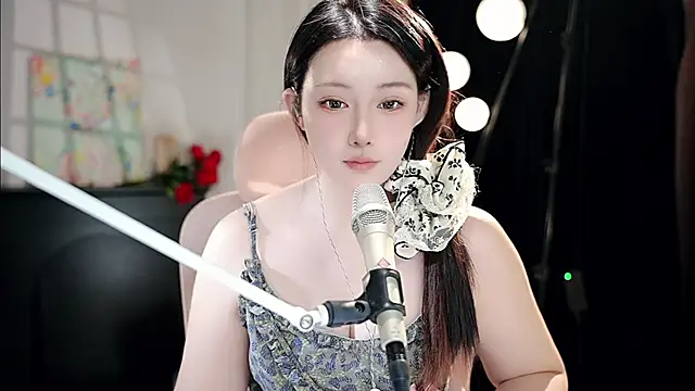 Dou-Dou-er online show from September 2025 11:33:01 AM