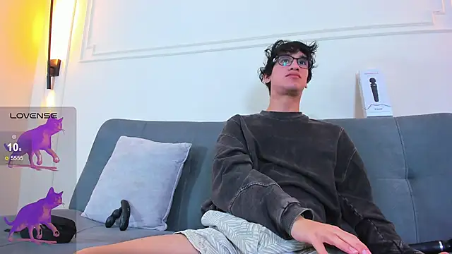 Cum hunters online show from February 2026 03:21:01 AM