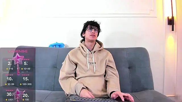 Snapshot of Cum_hunters chatting on July 2026 03:08:01 AM Cum hunters online show from July 2026 03:08:01 AM