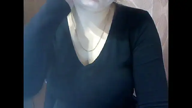 Snapshot of Allie_Janet chatting on December 2025 08:08:02 AM Allie Janet online show from December 2025 08:08:02 AM