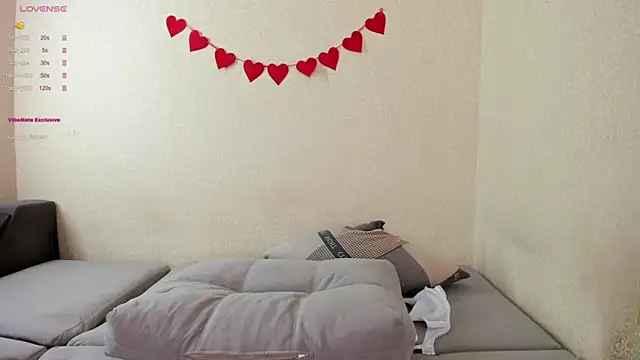 Browni Kiss online show from March 2026 05:44:01 AM