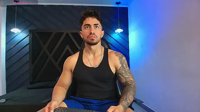 Snapshot of Brad_Summer chatting on May 2026 02:55:02 PM Brad Summer online show from May 2026 02:55:02 PM