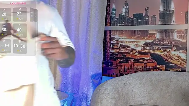 Snapshot of Brad_Summer chatting on June 2026 05:35:01 PM Brad Summer online show from June 2026 05:35:01 PM