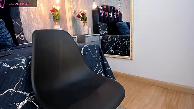 Isis ariany  online show from February 2025 12:55:02 PM